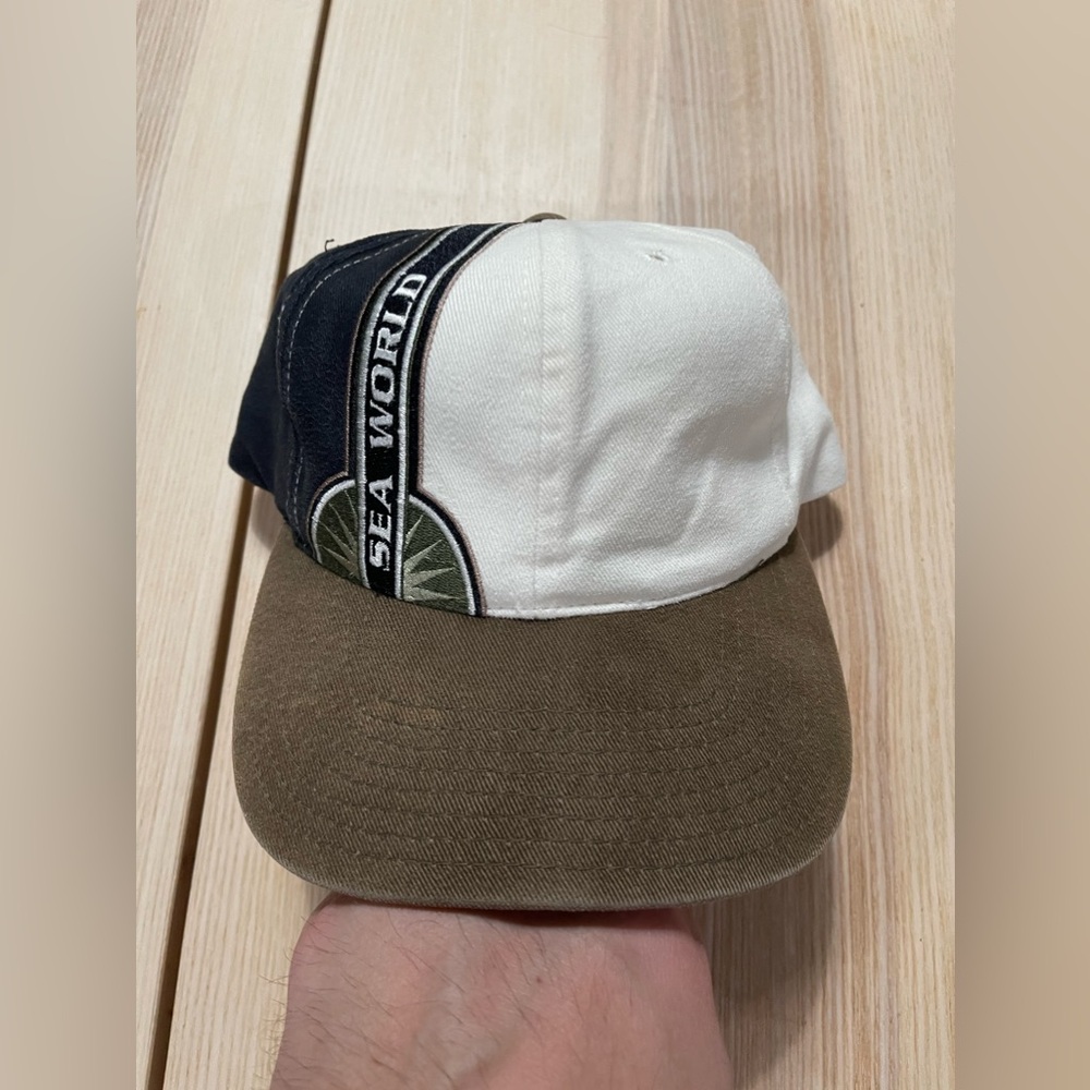Vintage 90s Sea‎ World Shamu Logo SnapBack Hat